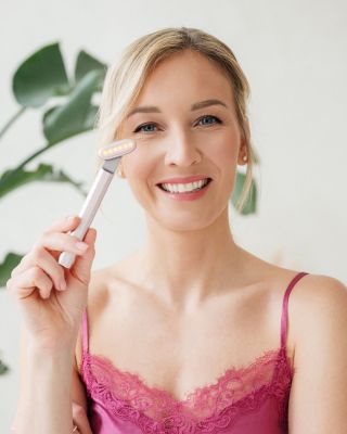 ✨ Rozzařete svůj pohled s FixEye+ ✨ Unavené oči? Vrásky, kruhy, váčky? FixEye+ je nové kosmetické must-have! 💎 Tento...